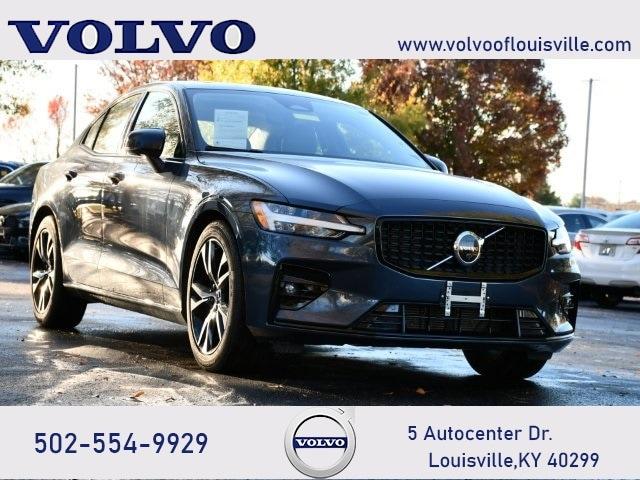 2024 volvo s60 b5 plus dark