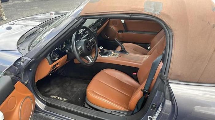 2006 mazda mx-5 miata grand touring convertible 2d in overland park, kansas