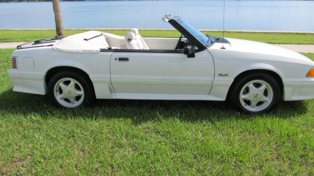 92 ford mustang gt convertible white on white 5.0 litre