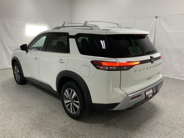 2023 nissan pathfinder sl 4wd