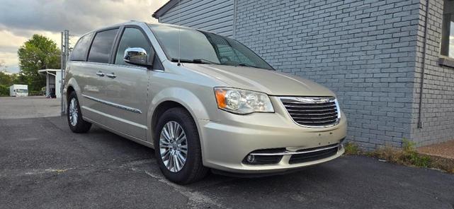 2015 chrysler town & country touring-l