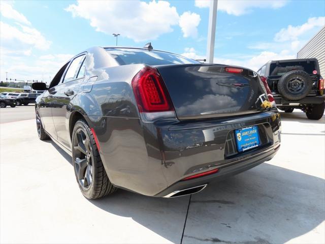 2023 chrysler 300 s