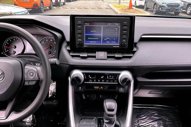 2021 toyota rav4 le
