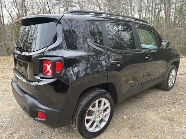 2023 jeep renegade latitude