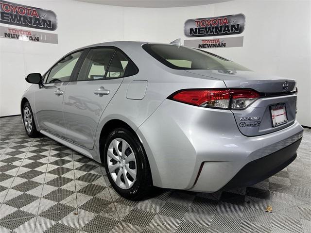 2024 toyota corolla hybrid le