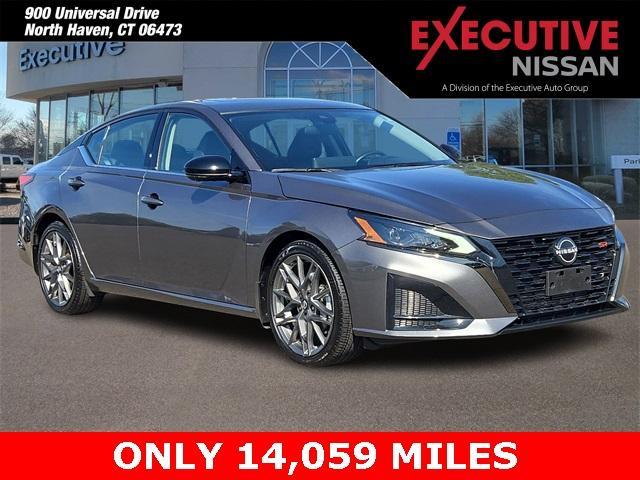 2023 nissan altima 2.0 sr