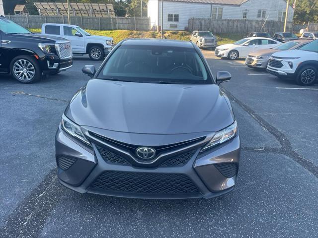2018 toyota camry se