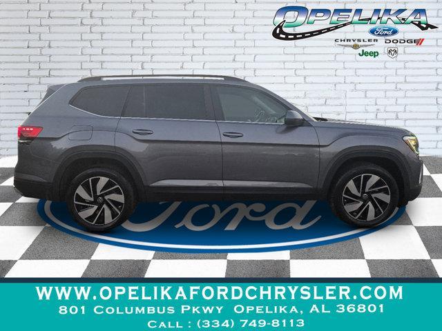 2024 volkswagen atlas 2.0t se w/technology