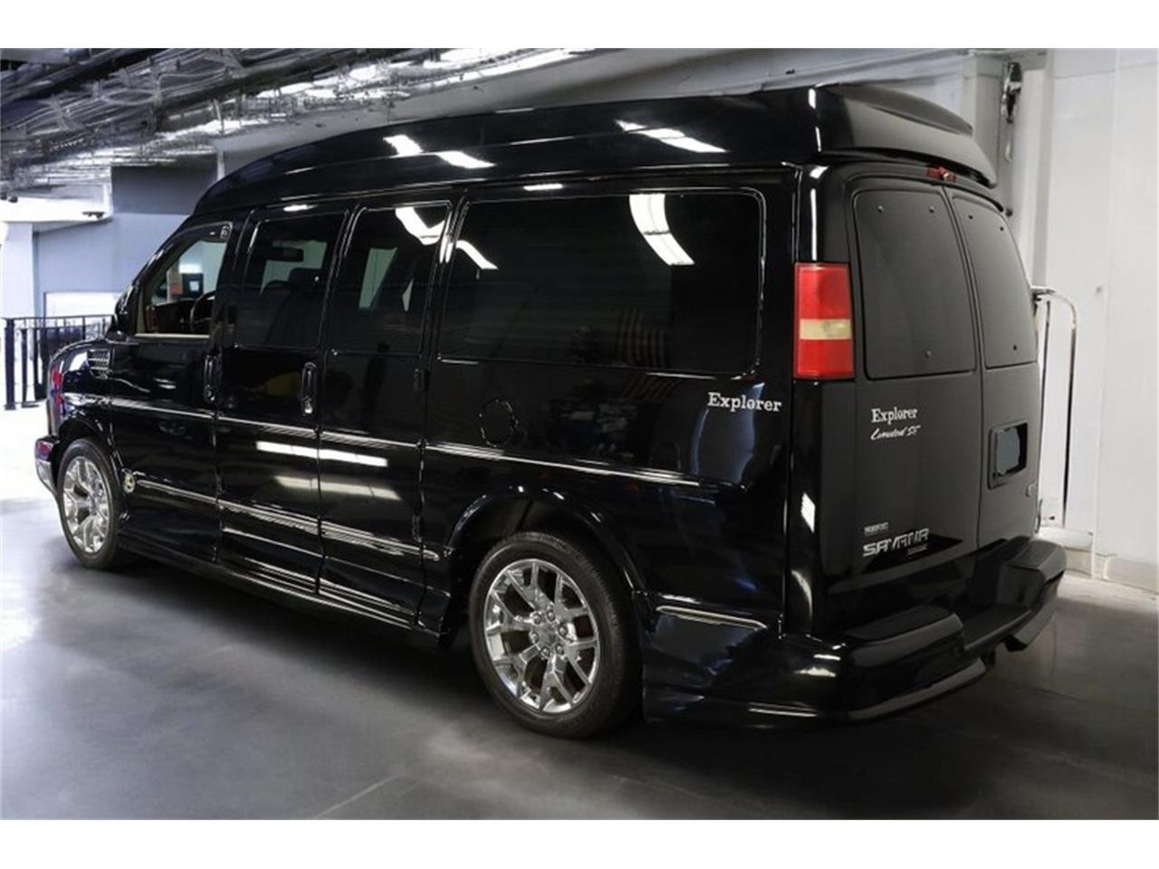 2010 gmc savana