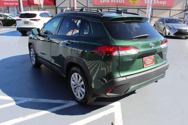 2022 toyota corolla cross le