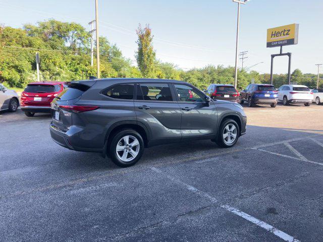 2023 toyota highlander le