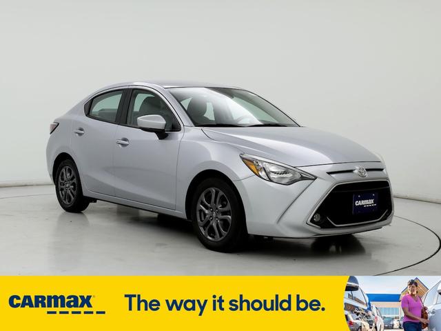 2019 toyota yaris sedan le