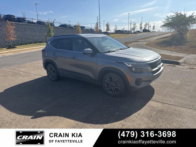 2023 kia seltos s