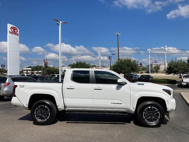 2024 toyota tacoma hybrid trd off-road