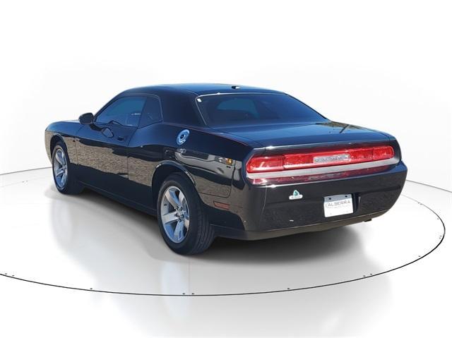 2009 dodge challenger se