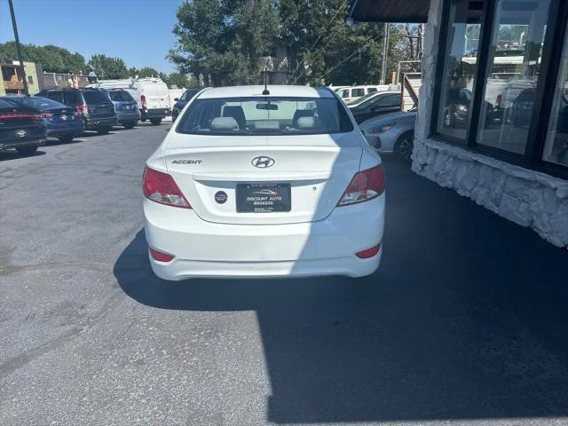 2016 hyundai accent se