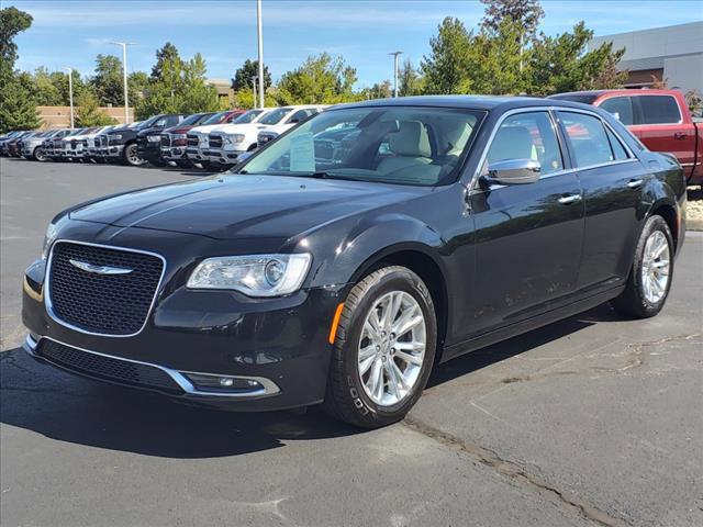2017 chrysler 300c base