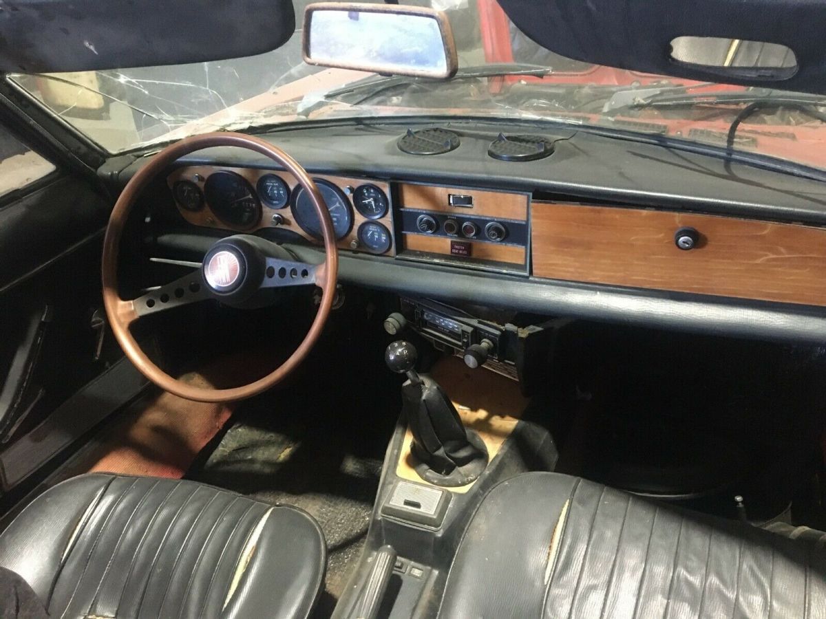 1974 fiat spider 124 barn find
