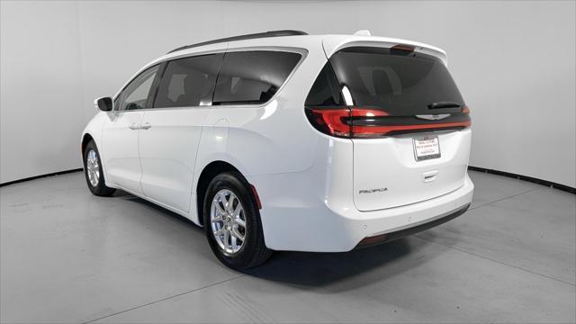 2022 chrysler pacifica touring l