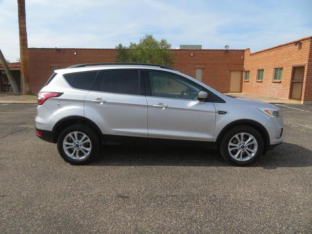 2018 ford escape se