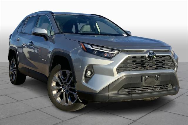 2022 toyota rav4 xle