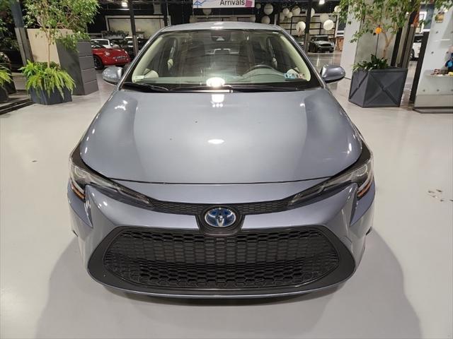 2020 toyota corolla hybrid le