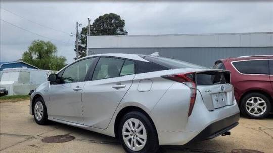 2018 toyota prius two