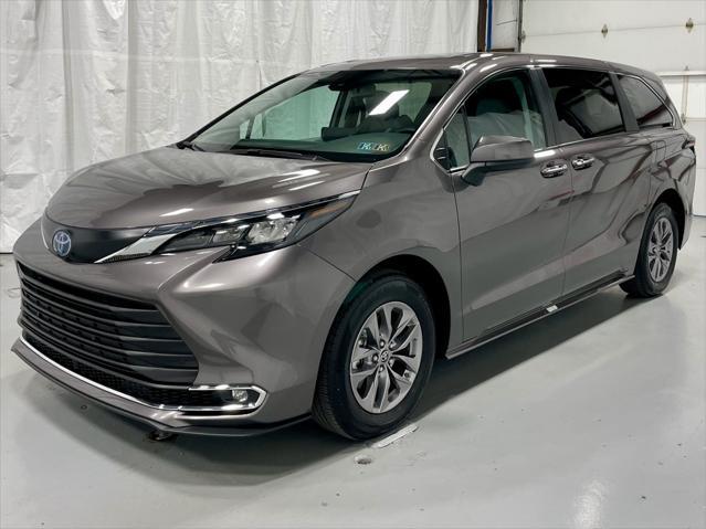 2024 toyota sienna xle 8 passenger