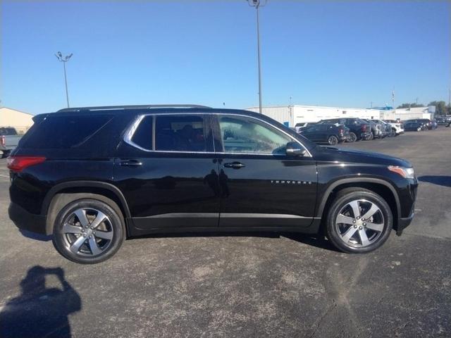 2021 chevrolet traverse lt leather