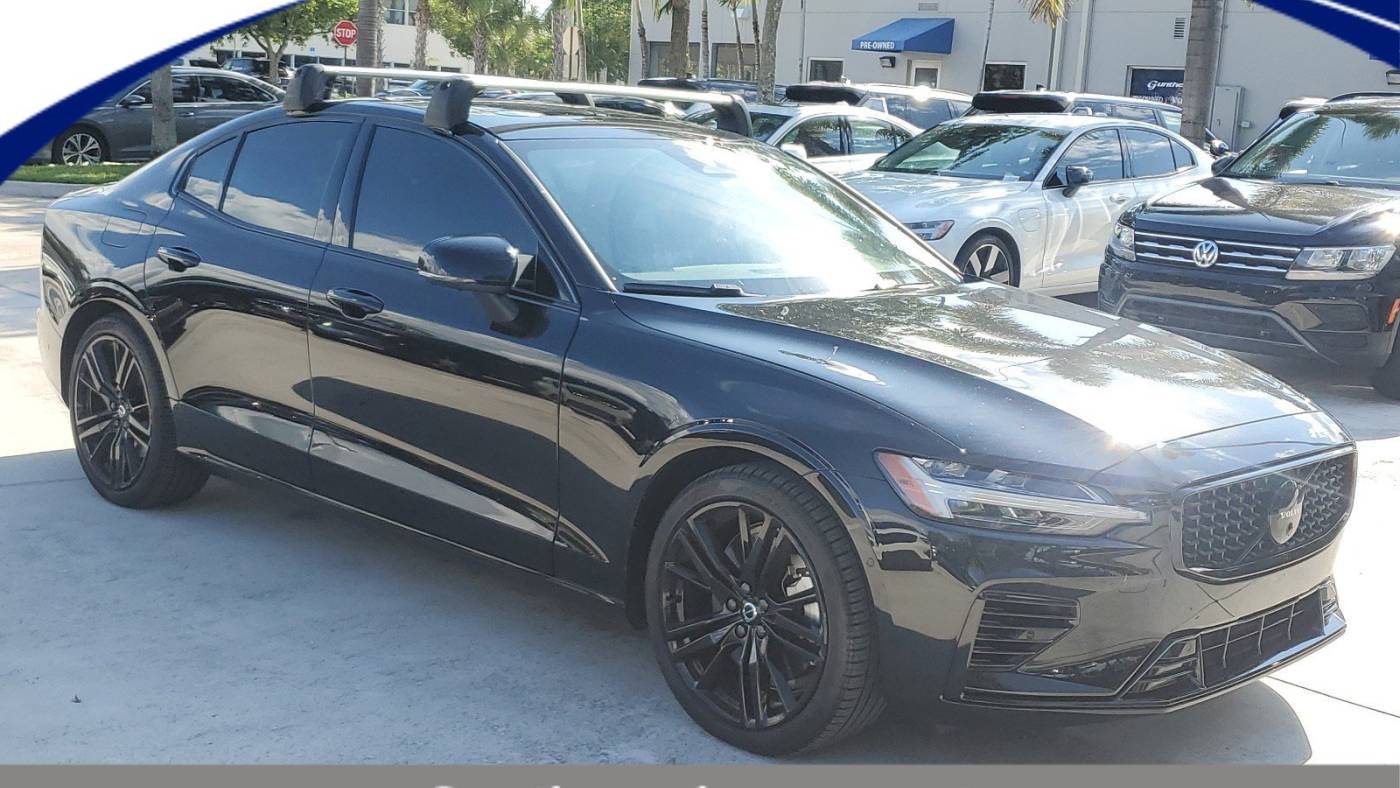 2024 volvo s60 recharge t8 plus black edition