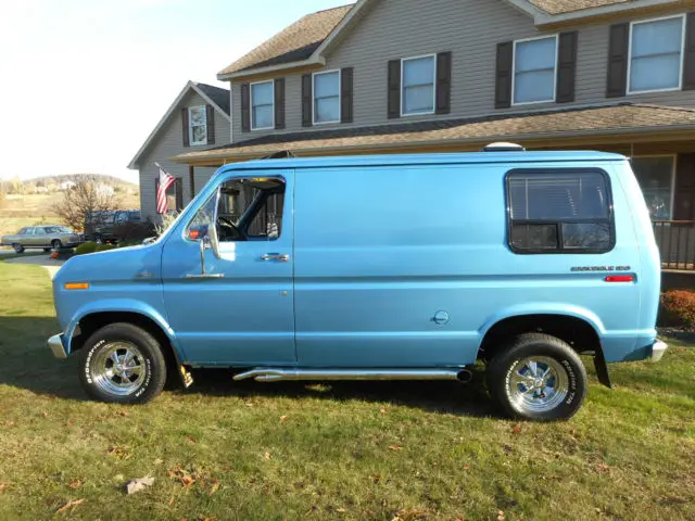 1975 ford econoline-150 49,000 orig mi 100 rust free pristine condition