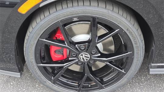 2024 Volkswagen Golf GTI