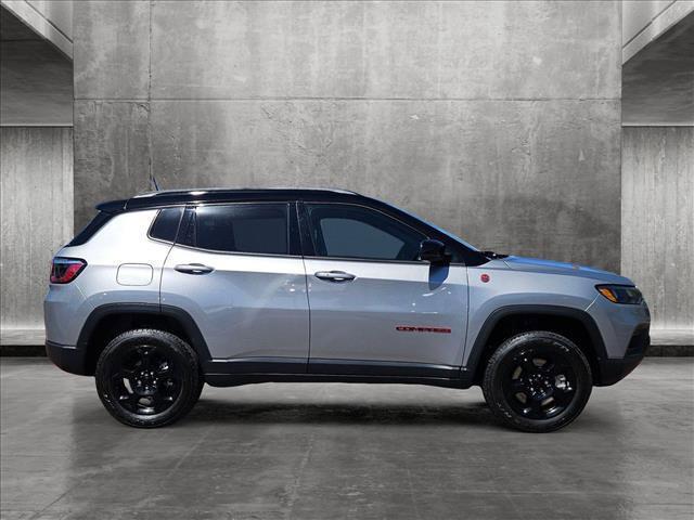2023 jeep compass trailhawk