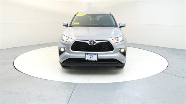 2024 toyota highlander le