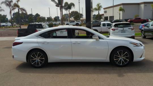 2024 Lexus ES