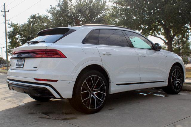 2022 audi q8 55 prestige