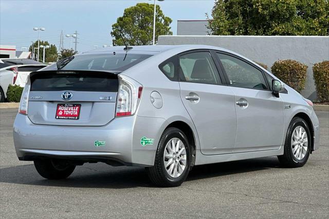 2014 toyota prius plug-in base