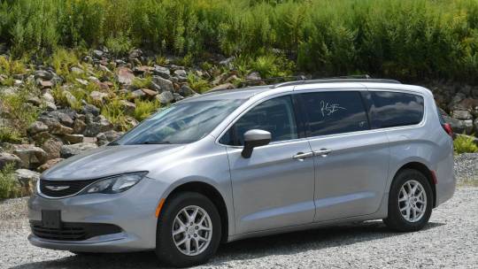 2020 Chrysler Voyager