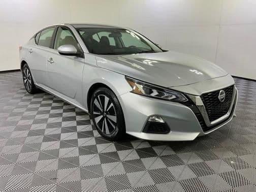 2021 nissan altima 2.5 sv 4dr front-wheel drive sedan in fort wayne, indiana