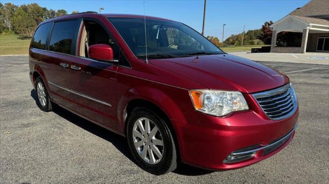 2016 chrysler town & country touring