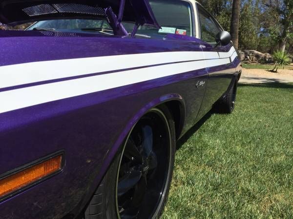 1971 dodge challenger base hardtop 2-door 5.2l plum crazy