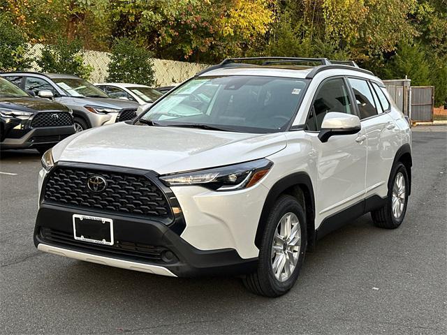 2022 toyota corolla cross le