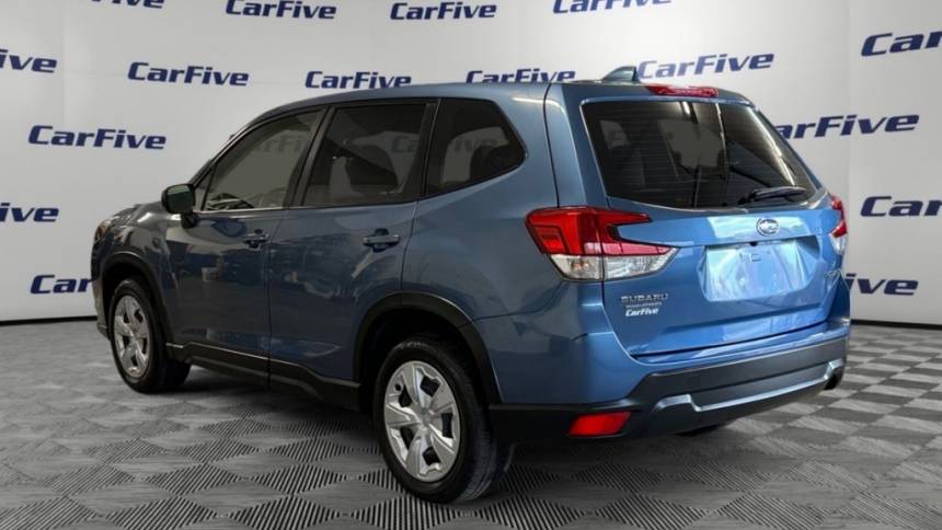 2022 subaru forester base