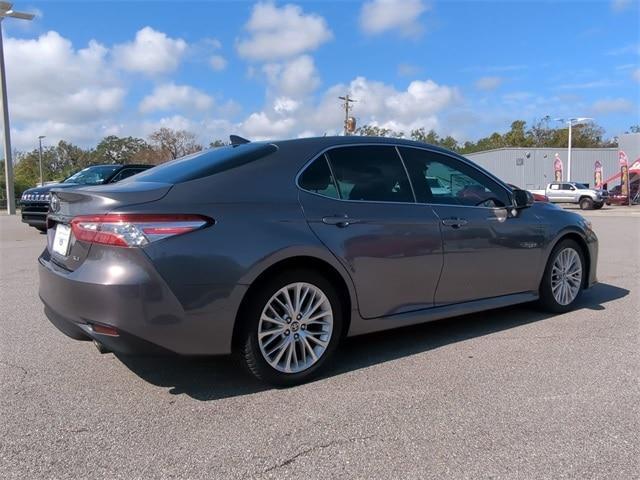 2020 toyota camry xle