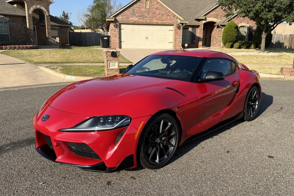 2023 toyota gr supra premium 6-speed