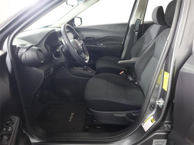 2023 nissan kicks s
