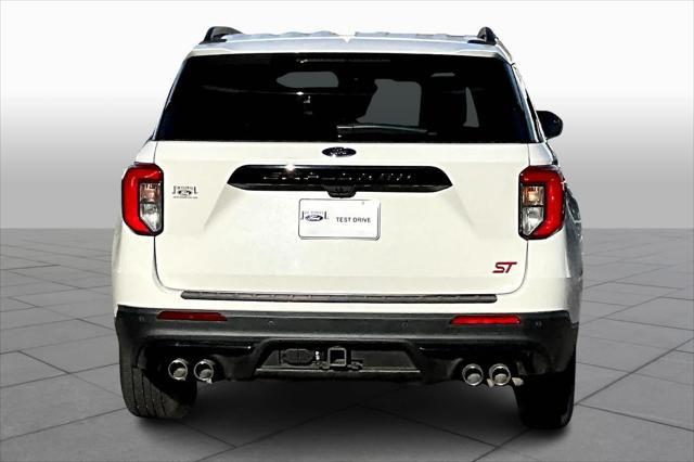 2022 ford explorer st