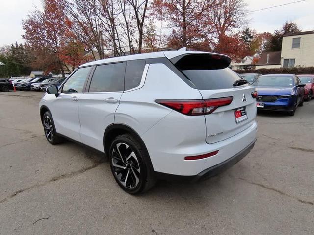 2023 mitsubishi outlander se