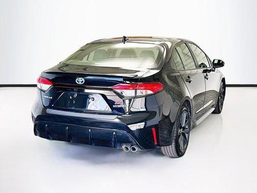 2023 toyota corolla hybrid