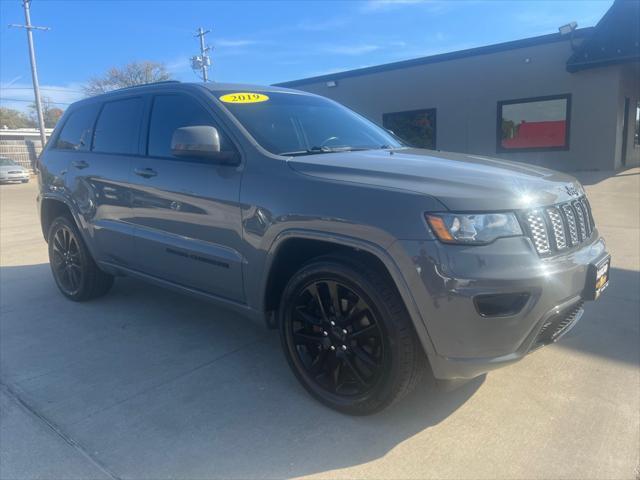 2019 jeep grand cherokee altitude